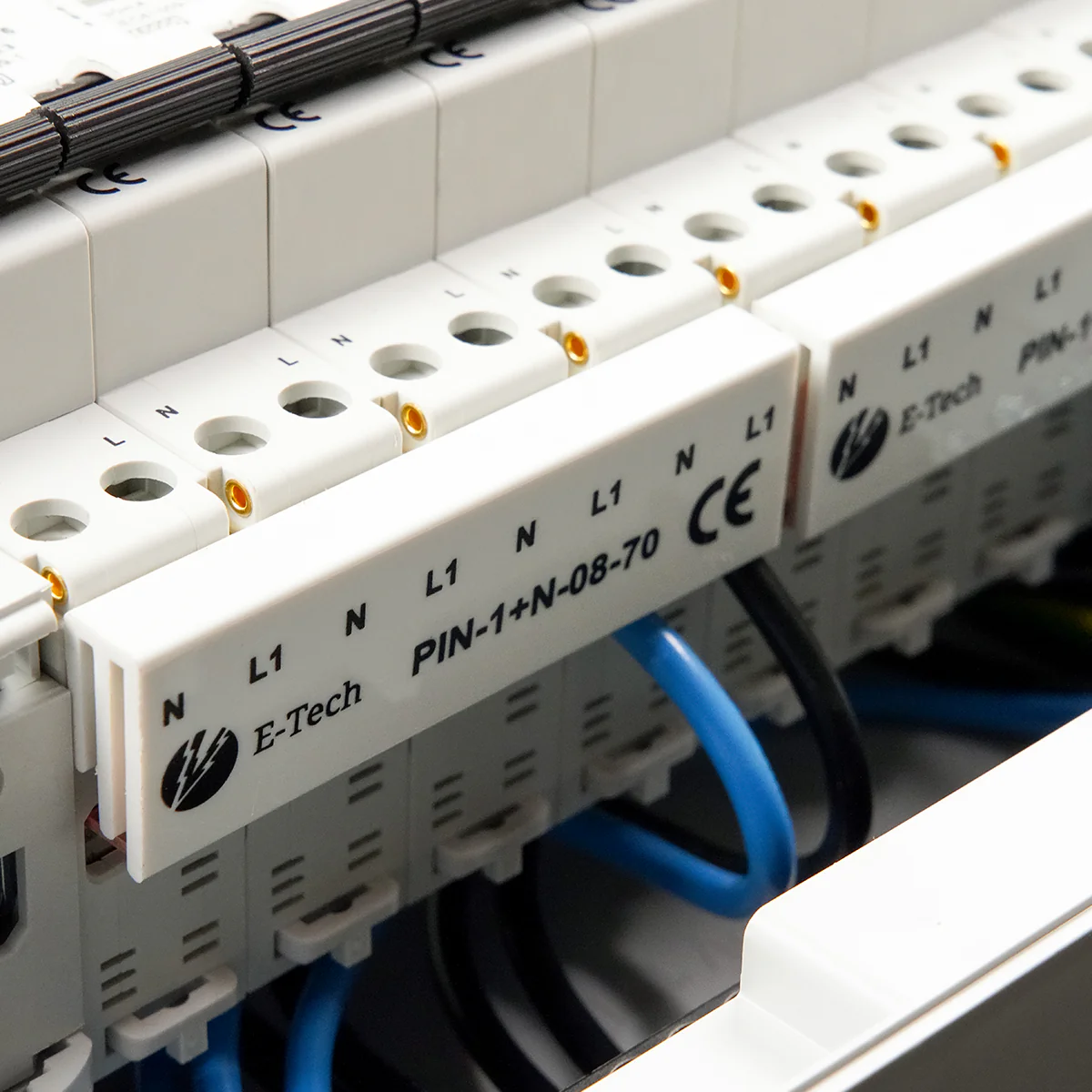E-TECH 1-fase stiftrail voor 3 automaten 1P+N - Image 2
